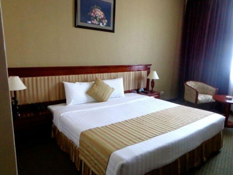 Aloha Halong Hotel Ha Long Exterior photo