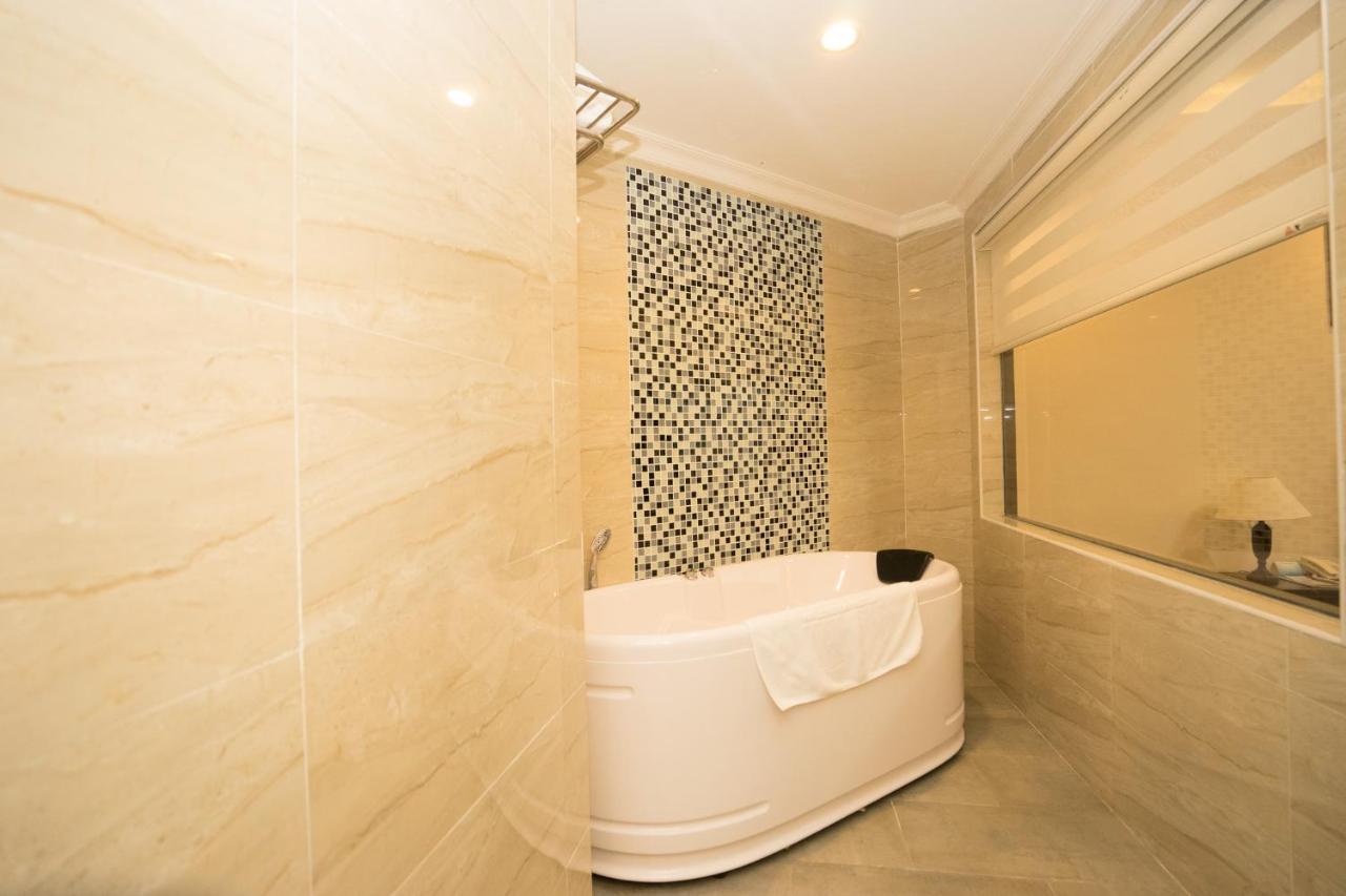 Aloha Halong Hotel Ha Long Exterior photo